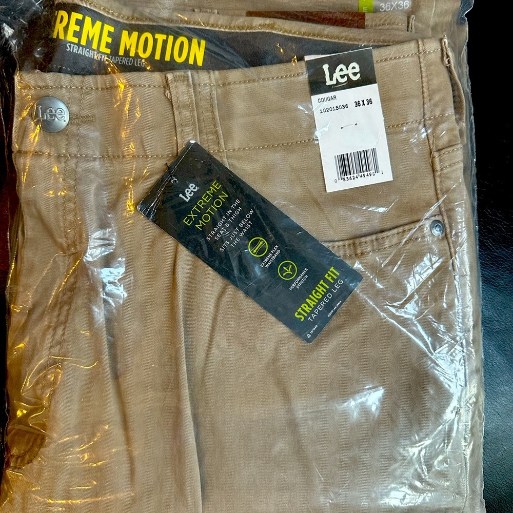 Lee men’s Extreme Motion straight tapered tan jean. 36x36. New in package.